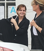 Filename=EEW_2019candid_out_for_coffee_in_venice_ca_017.jpg
Filesize=2887KiB
Dimensions=2200x3300
Date added=Jun 27, 2019 EEW_2019candid_out_for_coffee_in_venice_ca_017.jpg