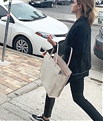 Filename=EEW_2019candid_out_for_coffee_in_venice_ca_020.jpg
Filesize=2942KiB
Dimensions=2356x3300
Date added=Jun 27, 2019 EEW_2019candid_out_for_coffee_in_venice_ca_020.jpg