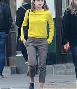 EEW_2019candid_out_for_lunch_in_primrose_hill_london_012.jpg