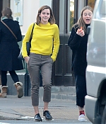 EEW_2019candid_out_for_lunch_in_primrose_hill_london_017.jpg