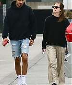 Filename=EEW_2019candid_out_in_venice_ca_011.jpg
Filesize=556KiB
Dimensions=2200x3300
Date added=Jun 27, 2019 EEW_2019candid_out_in_venice_ca_011.jpg