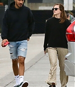Filename=EEW_2019candid_out_in_venice_ca_012.jpg
Filesize=510KiB
Dimensions=2200x3300
Date added=Jun 27, 2019 EEW_2019candid_out_in_venice_ca_012.jpg