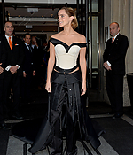 emma_watson_2016_met_costume_institute_gala_07.jpg