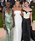 emma_watson_2016_met_costume_institute_gala_109.jpg