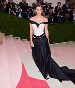 emma_watson_2016_met_costume_institute_gala_161.jpg