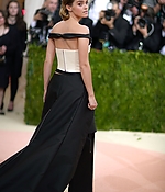 emma_watson_2016_met_costume_institute_gala_244.jpg