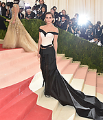 emma_watson_2016_met_costume_institute_gala_56.jpg