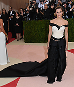emma_watson_2016_met_costume_institute_gala_58.jpg
