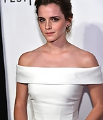 emma_watson_2017_april_26th_the_circle_premiere_tribeca_film_festival_08.jpg