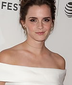emma_watson_2017_april_26th_the_circle_premiere_tribeca_film_festival_151.jpg