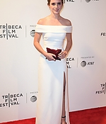 emma_watson_2017_april_26th_the_circle_premiere_tribeca_film_festival_163.jpg