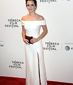 emma_watson_2017_april_26th_the_circle_premiere_tribeca_film_festival_166.jpg