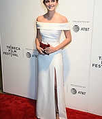 emma_watson_2017_april_26th_the_circle_premiere_tribeca_film_festival_185.jpg