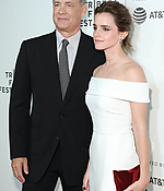 emma_watson_2017_april_26th_the_circle_premiere_tribeca_film_festival_24.jpg