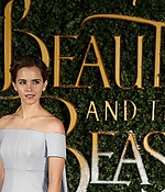 emma_watson_2017_feb_23_batb_london_launch_24.jpg