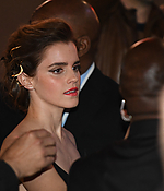 emma_watson_2017_mar_batb_la_premiere_106.jpg
