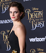 emma_watson_2017_mar_batb_la_premiere_158.jpg