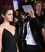 emma_watson_2017_mar_batb_la_premiere_23.jpg