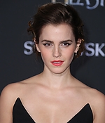 emma_watson_2017_mar_batb_la_premiere_236.jpg