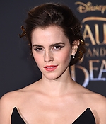emma_watson_2017_mar_batb_la_premiere_266.jpg