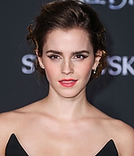 emma_watson_2017_mar_batb_la_premiere_269.jpg