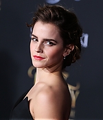emma_watson_2017_mar_batb_la_premiere_297.jpg