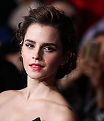 emma_watson_2017_mar_batb_la_premiere_309.jpg