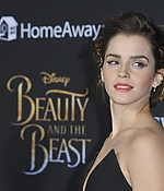 emma_watson_2017_mar_batb_la_premiere_326.jpg