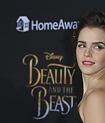 emma_watson_2017_mar_batb_la_premiere_327.jpg
