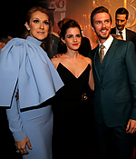 emma_watson_2017_mar_batb_la_premiere_35.jpg