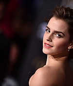 emma_watson_2017_mar_batb_la_premiere_355.jpg