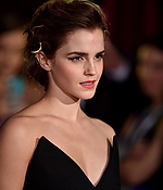 emma_watson_2017_mar_batb_la_premiere_372.jpg