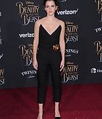 emma_watson_2017_mar_batb_la_premiere_393.jpg