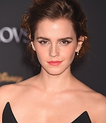 emma_watson_2017_mar_batb_la_premiere_425.jpg