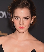 emma_watson_2017_mar_batb_la_premiere_426.jpg