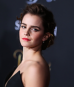 emma_watson_2017_mar_batb_la_premiere_450.jpg