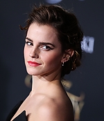 emma_watson_2017_mar_batb_la_premiere_455.jpg