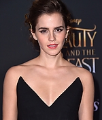 emma_watson_2017_mar_batb_la_premiere_591.jpg