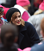 emma_watson_2017_womens_march_on_washington_09.jpg