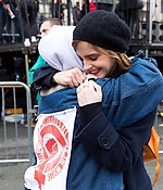 emma_watson_2017_womens_march_on_washington_17.jpg