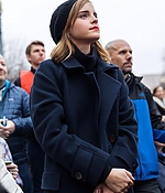emma_watson_2017_womens_march_on_washington_19.jpg