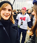 emma_watson_2017_womens_march_on_washington_60.jpg