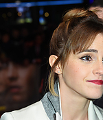 emma_watson_colonia_berlin_premiere_65.jpg